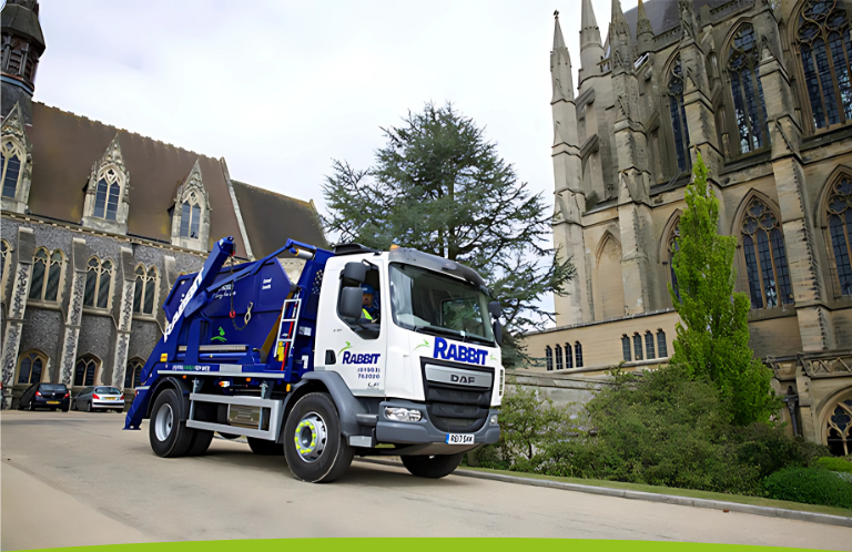 Commercial skip hire